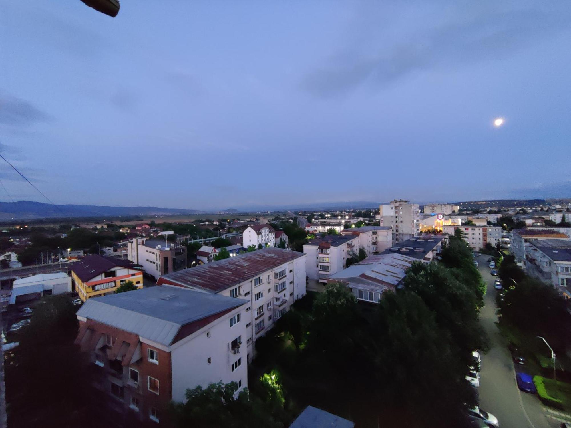 Cosy 2-Bedroom Apartment With An Amazing Panorama Дева Екстериор снимка